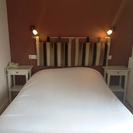 Hotell De La Paix 2*